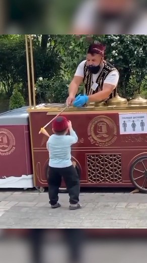 #Hasbulla showing off that head movement