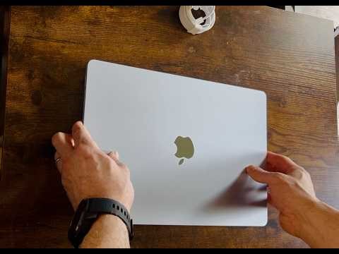 MacBook Air M5 (2026) 15" In Sky Blue, Unboxing