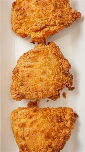 This is my secret to perfectly crispy and juicy Air Fryer Fried Chicken! The combo of buttermilk, hot sauce, and blend of spices seasons and tenderizes the chicken while the baking powder, flour, and starch crisp up beautifully without deep frying! Comment “CJ Recipe” for the full recipe with all of my KEY tips sent straight to your inbox! https://cjeatsrecipes.com/air-fryer-fried-chicken/ #cjeatsrecipes #friedchicken #airfryer #airfryerrecipes #easyrecipes | CJ Eats