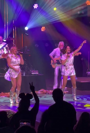 Direct From Sweden: The Music of ABBA performing Take a Chance on Me at Epcot: 3/6/2026. #abba #directfromsweden #disourdream