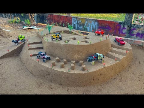👉 Extreme RC Cars Obstacle Course Challenge!