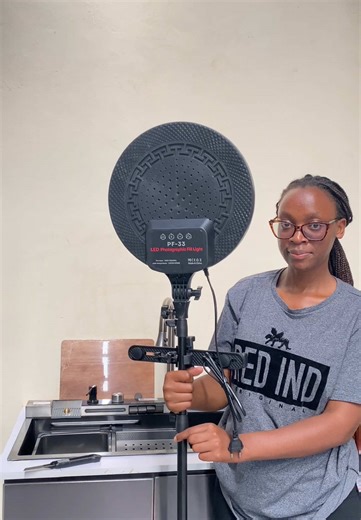 A year ago, I had a ring light but it couldn’t hold my phone properly, then one day it literally burned out. 🥹Since then, I’ve been shooting without any lighting, dealing with shadows and all that frustration. It’s so limiting, especially when you can’t shoot at night. After doing my research, I finally got a fill light and the difference is insane! Way brighter than a ring light. Total game changer. #ContentCreatorStruggles #FillLightUpgrade #LightingMatters #TikTokGear #CreatorTools #Unboxing