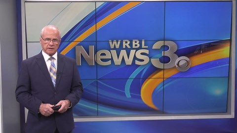 Columbus Police respond to crash on Victory Drive