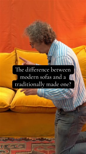What’s the real difference between a modern sofa and a traditionally made one? The springs. 🛋️ Most modern sofas rely on zig-zag (serpentine) springs - quick to fit, cheap to make, and designed for speed, not comfort. They flex as one stiff sheet of metal, lose tension over time, and eventually sag. Traditionally made sofas are different. Fewer than 1% of sofas today still use eight-way hand-tied springs. Each steel coil is set by hand and tied in eight directions, creating a responsive, suppor