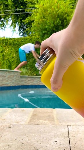 How vsco girls go swimming