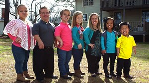 Who Is Amber Johnston? Details on the 7 Little Johnstons Star