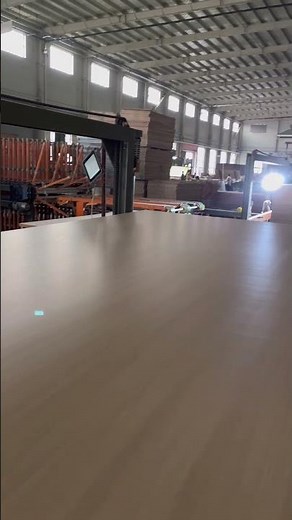 Bring natural warmth and timeless elegance to your projects with our Red Oak Plywood.