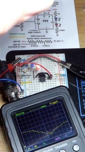 Oscilloscope Measured 555 LDR Light Level Switch With Hysteresis Dependent Resistor