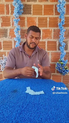 Swimming Gloves: Testing Flexibility and Performance