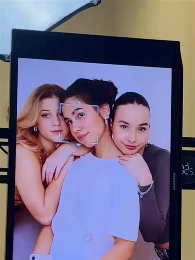 Új év, új élmény – gyere el egyedül vagy barátokkal és lepd meg magad a Pix Self Photo Studio-ban 📸✨#legyenforyou #pixselfphotostudio #csajosprogram #programajánló #magyartiktok