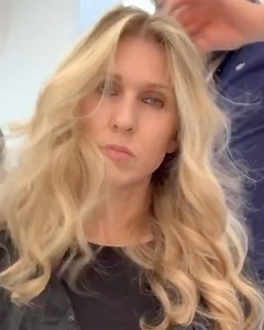 38 reactions · 10 comments | ..la bellezza! ❤️ #newcut #haircut #haircolor #mimmotortola #aldocoppolalifestyle #rimini #piazzamazzini21 #beautifuljob | Mimmo Tortola | Facebook