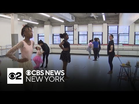 NYC medical students' ballet course helps kids with autism move, connect