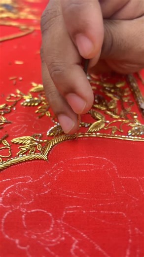 SRk maggam work 02 | Golden roll spring loaded zardosi work #blousedesigns #handembroidery #zardosiwork #blouse #viralinstagramreelsvideo♥️ | Instagram