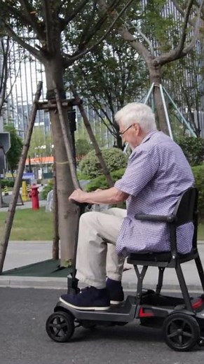 Easily fits in the trunk — light enough for seniors to lift on their own!