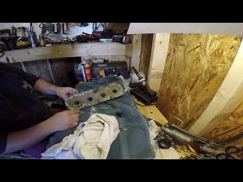 Mercury Outboard Thunderbolt 500 50 HP Part 19 - Cylinder Head Cleaning