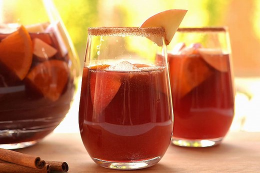 Apple and Cinnamon Infused Autumn Sangria | Red Wine Sangria Recipe for Fall