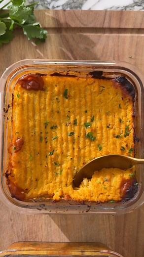 High-Protein Dinner Recipes—These 5 plant-based dinners pack 30–37 g of protein per serve and plenty of fiber to keep you full and energized. You can find the recipes in the comments 💕 #highproteinrecipes #plantbaseddinner #easyveganmeals #healthyvegan #veganprotein | Plantbaes