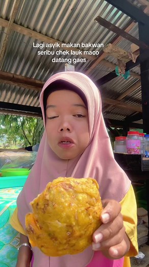 Uni Bakwan: Asyik Makan Bakwan Seribu Chek!
