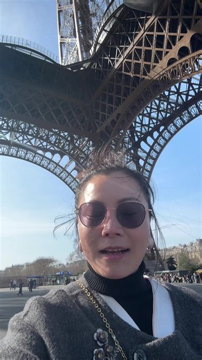 Exploring Paris: The Eiffel Tower and Personal Reflection