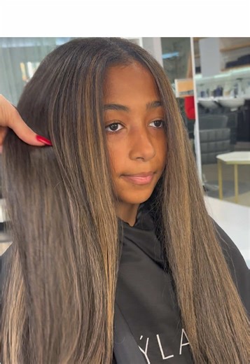 Soft and blended bronde Her first time EVER coloring her hair. I felt so honored 🤍 thank you girls for trusting me!!