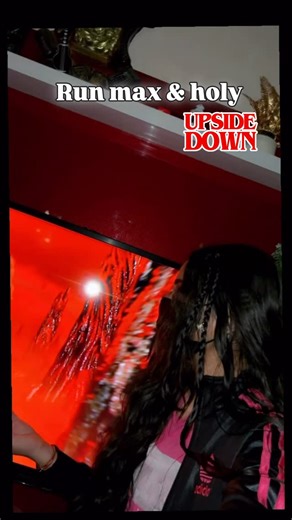 Heer on Instagram: "Max & holy seen 🤌🏻🎊 #stranger_things #algoritm #instagram #creator #1millionviews"