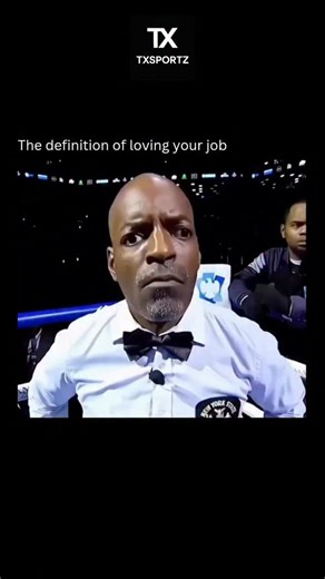 TX | Sportz on Instagram: "A boxing referee is the central authority inside the ring, responsible for ensuring the fight is conducted fairly, safely, and according to the rules. The referee monitors both fighters closely, making sure punches are legal, breaks are clean, and fouls such as low blows, holding, headbutting, or hitting after the bell are addressed with warnings or point deductions. One of the referee’s most critical duties is fighter safety. They assess a boxer’s ability to defend th