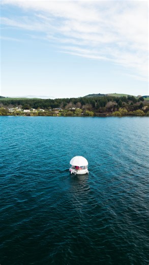 18K views · 1.4K reactions |  Doughboats, Lake Taupō Such a fun, quirky way to experience the lake! Cruise around in your own little boat, bring your own food + drinks (snacks highly encouraged), and just float and soak it all in. They’ve even got a heater to keep things cosy if the breeze kicks in 懶 The perfect addition to your summer bucket list ✨ | Roady | Facebook