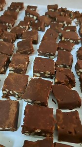 From the candy kitchen of South Alabama Cooking 😍 #fudge #pralines #divinity #candies #homemadecandy #sweets | South Alabama Cooking
