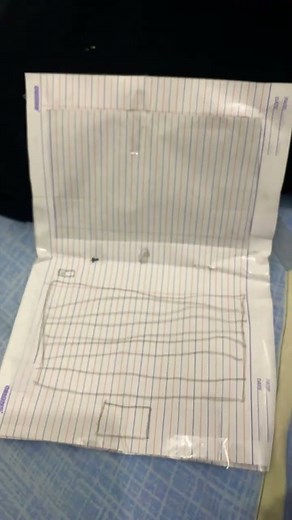 opening old laptop 1900