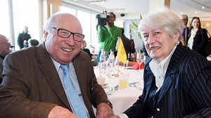 „Der Mann mit den goldenen Beinen“: Uwe Seeler ist spektakulär normal