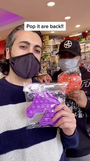 Who is excited for these cool pop its? #popit #fidgettoys #fidgettrading