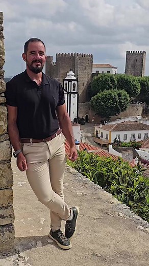 Explorando a Era Medieval em Óbidos, Portugal