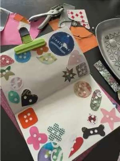 Button border is a perfect way to use up scraps🐞#junkjournaling #journaling #collage #arttherapy #junkjournal