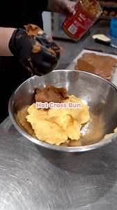208K views · 1.1K reactions | The Biscoff Custard Hot Cross Bun 﫨 do we agree that Hot Cross Buns are considered bread?? NOW IN STORE until sold out each day Now available for pre order online for delivery and pick up until April 21st 襤 #buns #hotcrossbuns #hospitality #baker #bakery #pastrychef #biscoff #nutella #bueno #custard #food #sydneyeats #sydneyfoodie #westernsydney #pastrychef #penritheats #cakedecorating #chocolate #dessert #aussie | Poles Patisserie | Facebook
