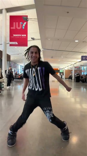 Rat dance airport (where am i landing at ?) 💫 #short #shorts #Alibaba