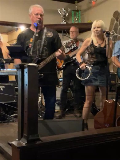 Sound Wave Band At Peppers in King of Prussia PA www.LiveMusicThisWay.com/fastest.php https://www.peppersitalianrestaurantandbar.com/king-of-prussia-peppers-by-amedeo-s-restaurant-and-bar-events Live Sound By Alvin The Sound Man www.LiveMusicThisWay.com/AlvinSound #AlvinTheSoundMan #LiveMusicTodayTomorrowAndForever! #BandsAndClubs.com #KingofPrussiaPA #SoundWaveBand #Peppers By Amedeo's Restaurant & Bar