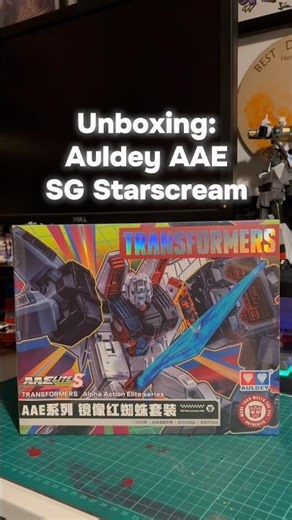 Unboxing: Auldey Alpha Action Elite #transformers Shattered Glass Starscream