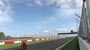 Bike track day in full swing ✅ Blue skies and sunshine 🌞 Happy days 😎 | Donington Park