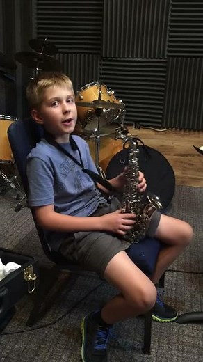 easy saxophone song, saxophone for beginners, first saxophone song