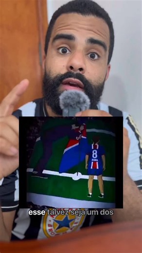 Crônicas do Futebol | Lindson Alves on Instagram: "Tem coisas no futebol que não cabem em estatística, taça ou prêmio individual. A Champions do PSG, sob o comando de Luis Enrique, foi exatamente isso: um gesto de amor eterno. Luis Enrique não treinou apenas um time, ele carregou uma história, carregou a ausência, a saudade e a memória da Xana, sua filha. E quando o PSG levantou a UEFA Champions League, aquela taça deixou de ser apenas o maior troféu da Europa; ela virou símbolo, virou mensagem,