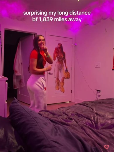 🫶🏻What happens when a long distance relationship meets again 💕#longdistancerelationship #surprise #foryou #fyp #love