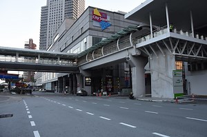 Johor's economy has suffered from the closure of its border with Singapore. But a drive to speed up Covid-19 vaccinations is spurring hope that people will soon be able to resume crossing the Causeway. https://str.sg/3Tgg | The Straits Times