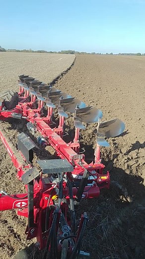 #claas #claasaxion #gregoireetbesson #voyager #labour