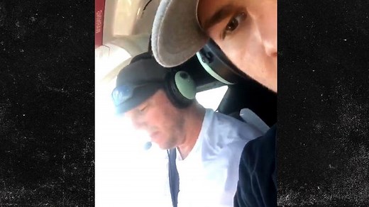 Retired MLB Star Roy Halladay Dead at 40 in Plane Crash