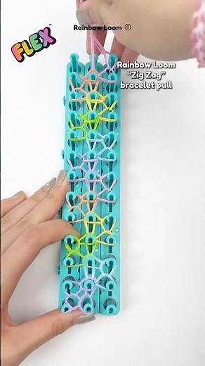 Pulling off the “Zig Zag” bracelet from Rainbow Loom’s Flex Loom! 😋