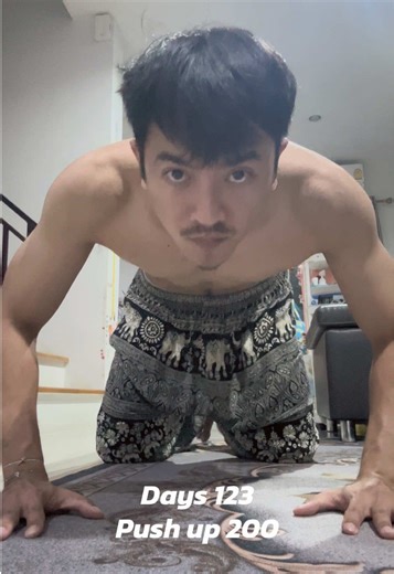 Push Up Challenge: Day 123 of 200 Reps