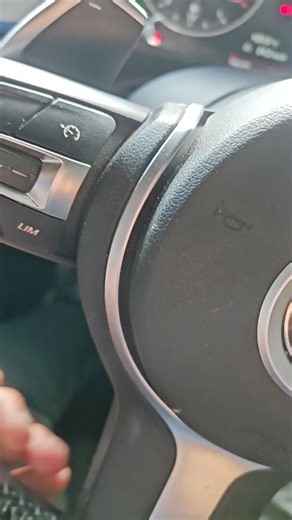 Bmw x1 F48 steering wheels has some noise while turning. Fixed !!