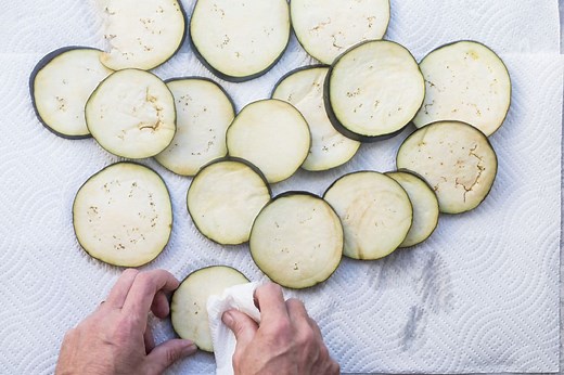 How to Salt Eggplant - Culinary Hill.mp4