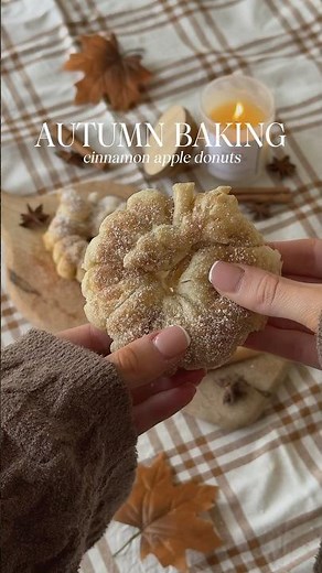 autumn baking | cinnamon apple donuts 🍂