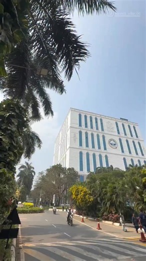 தமிழ் | SRM vlog🔥 . College vlog . For college admission guidance and fees details doubt Call 📞 7200113647 . .#srm #srmuniversity #college #srmjee... | Instagram